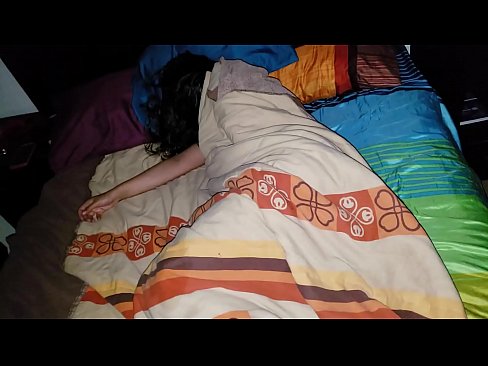 ❤️ Stepson mắng mẹ kế trẻ của mình trong khi bà ngủ. ❤️  Sex video  tại chúng tôi  ❌